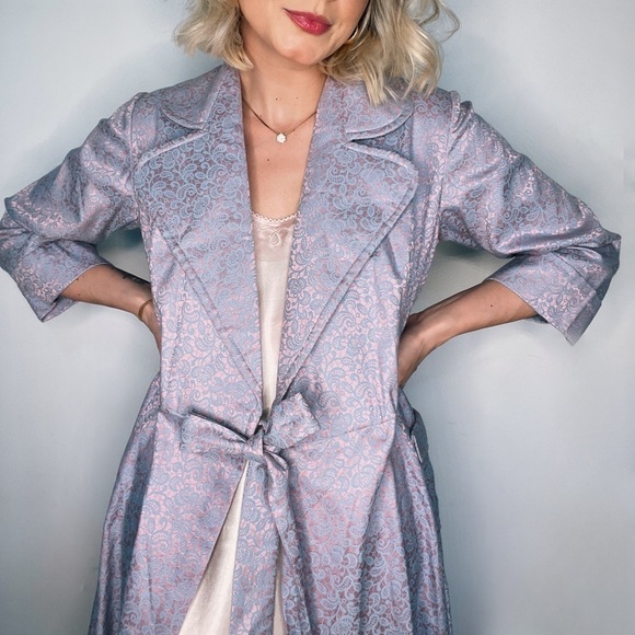 VINTAGE Iridescent Satin Paisley Metallic Belted Handmade Robe Housecoat - Picture 2 of 7